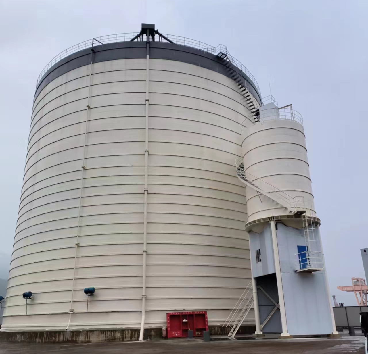 开平10万吨水泥钢板库